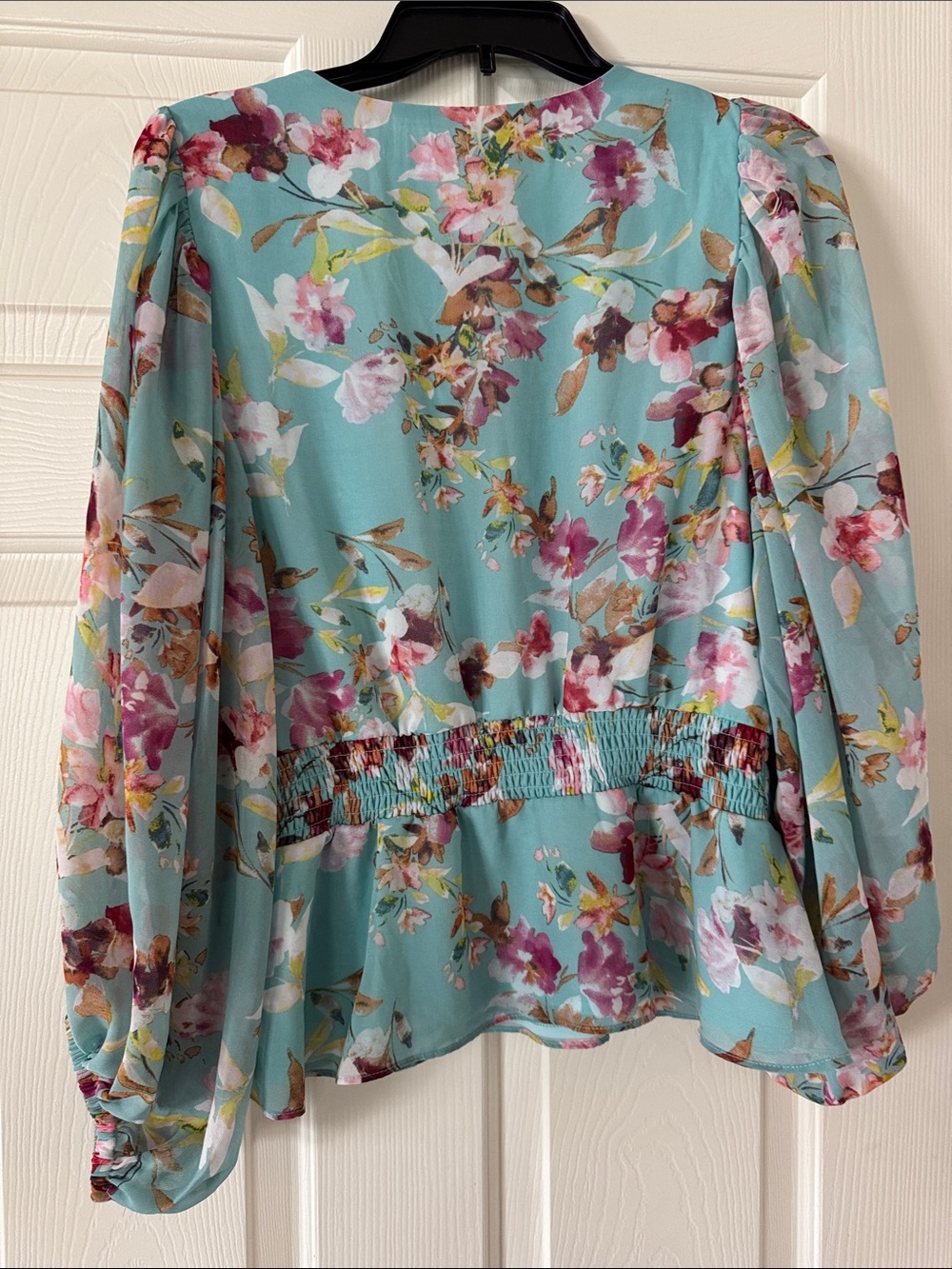 SAM & JESS Aqua Floral V-Neck Smocked-Waist Blouse size large - Picture 3 of 3